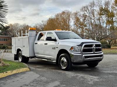 RAM 3500 Crew Cab 4x4 Service Truck