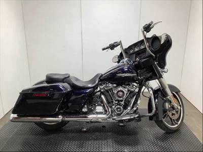 Harley-Davidson FLHX Street Glide Motorcycle