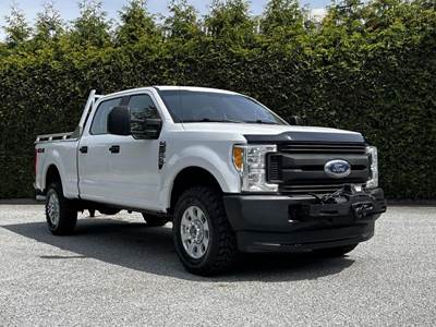 Ford F-250 SuperDuty XL Crew Cab 4WD