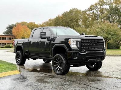 GMC Sierra 3500HD Denali 4X4 Crew Cab – Duramax Diesel