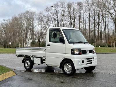 Nissan Clipper 4x4 JDM Kei Truck 660cc Manual Hi/Lo