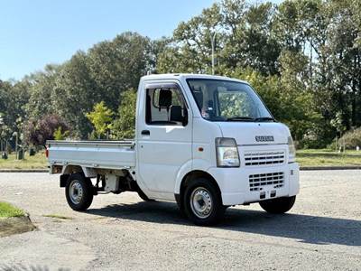 Suzuki Carry JDM Right Hand Drive 4X4 Kei Truck