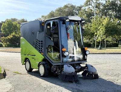 Tennant 636 Green Machine Compact Sweeper