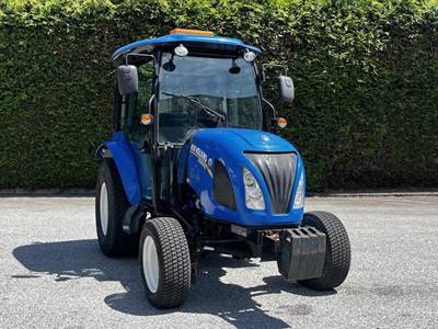 New Holland Boomer 45 Farm Tractor 4WD Diesel