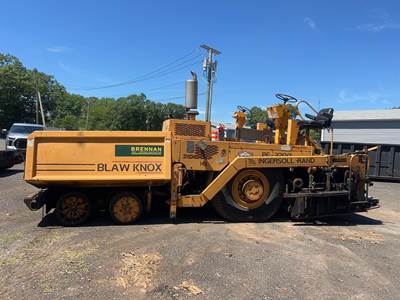 Blaw-Knox PF-3200 Asphalt Paver