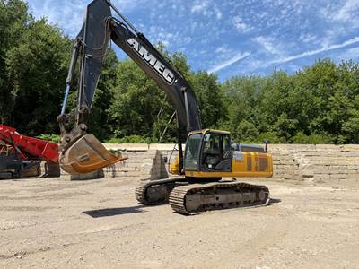 2017 John Deere 350G Excavator
