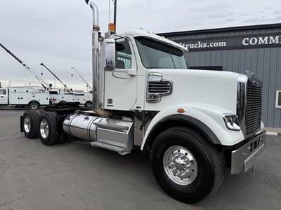 Freightliner Coronado 122 SD Day Cab Truck - Detroit 563HP, 18 Speed Manual