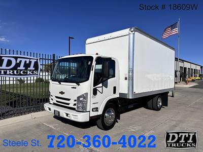 Chevrolet 4500HD 16 ft Box Truck - 6 Speed Automatic, Roll up Door