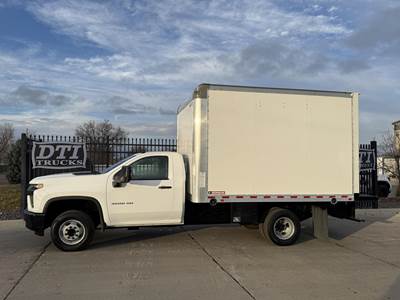 Chevrolet Silverado 3500 12 ft Box Truck - 350HP, 6 Speed Automatic