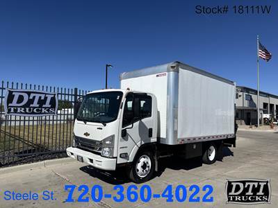 Chevrolet W4500 14 ft Box Truck - 350HP, 6 Speed Automatic, Liftgate
