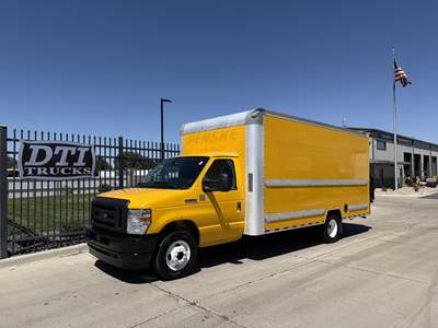 Ford E-350 Box Truck - Automatic, Liftgate