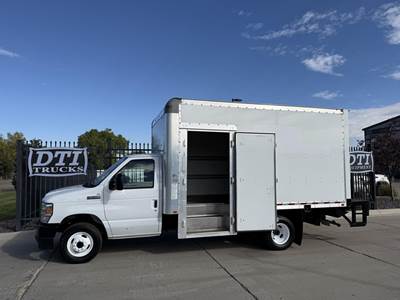 Ford E-350 Box Truck - Automatic