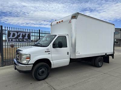 Ford ECONOLINE 350 14 ft Box Truck - Automatic, Liftgate