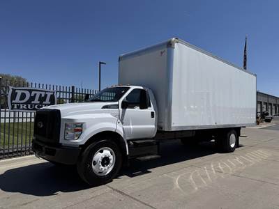 Ford F-650 Box Truck - Automatic