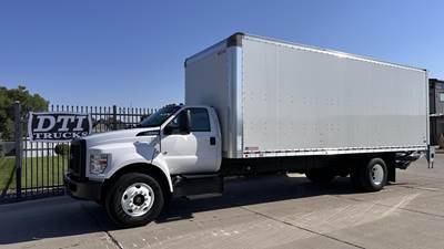 Ford F-650 Box Truck - 335HP, 6 Speed Automatic, Roll up Door, Liftgate