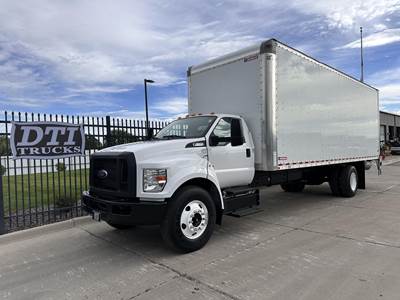 Ford F-650 Box Truck - Automatic, Liftgate