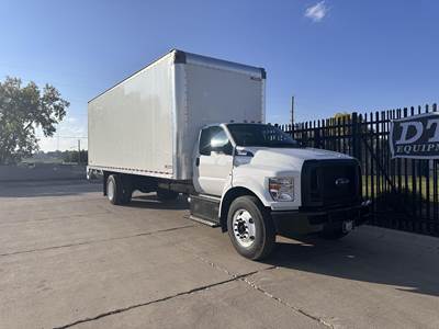 Ford F-650 Box Truck - 4HP, 6 Speed Automatic, Liftgate