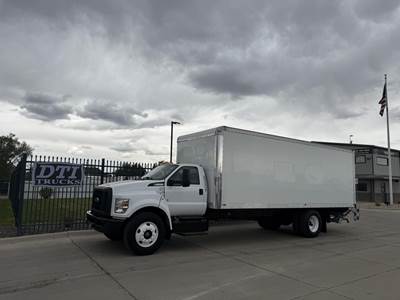 Ford F-650 24 ft Box Truck - 6 Speed Automatic, Liftgate
