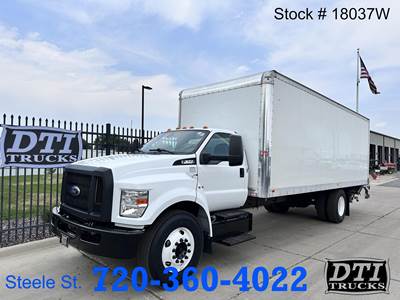 Ford F-650 Box Truck - Automatic, Liftgate