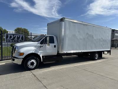 Ford F-650 XL 24 ft Box Truck - 310HP, 5 Speed Automatic, Liftgate