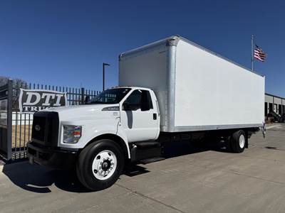 Ford F-650 Box Truck - Automatic