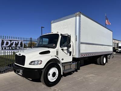 Freightliner M2 106 26 ft Box Truck - 220HP, Automatic, Liftgate