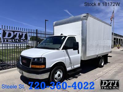 GMC SAVANA G4500 14 ft Box Truck - 6 Speed Automatic, Roll up Door