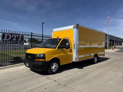 GMC Savana G3500 Box Truck - Automatic
