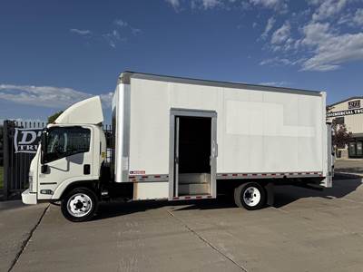 Isuzu NPR HD Box Truck - Automatic, Liftgate