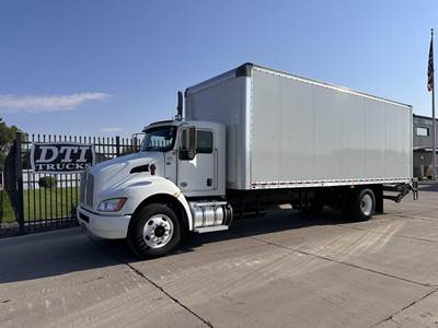 Kenworth T270 26 ft Box Truck - 250HP, 6 Speed Automatic, Liftgate