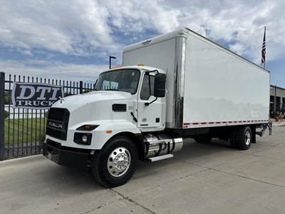 Mack MD6 Box Truck - 260HP, 6 Speed Automatic