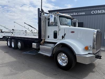 Peterbilt 365 Tandem Axle 24 ft Flatbed Truck - 425HP, 13 Speed Manual