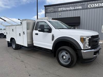 Ford F-550 Mechanic / Service Truck - Automatic