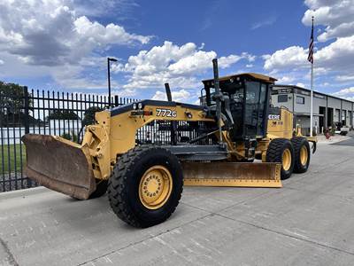 John Deere 772G Motor Grader