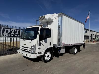 Chevrolet LCF5500XD Refrigerated Truck - Automatic, Thermo King, Liftgate