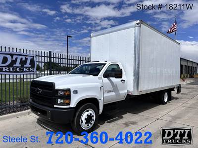 Chevrolet Silverado 5500HD 18 ft Refrigerated Truck - 6 Speed Automatic, Liftgate