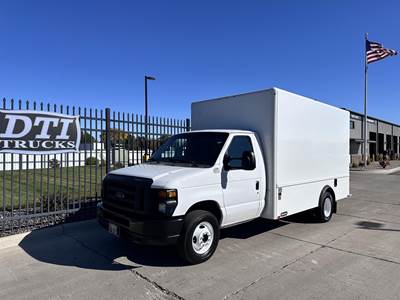 Ford E350 Single Axle Service Van - 305HP, Automatic