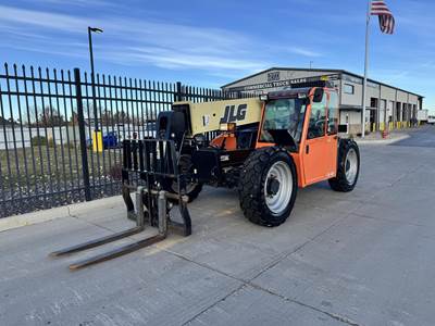 JLG G6-42A Telehandler - 6000lb Capacity, 29ft Lift Height