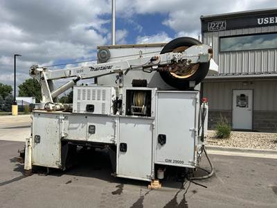 Maintainer 3220 Truck-Mounted Boom / Crane