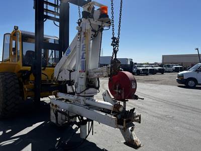 FEC 4416 Truck-Mounted Knuckle Boom Crane
