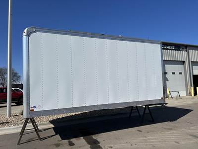 US TRUCK BODY 16 FT Van Truck Body