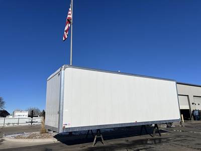 US TRUCK BODY 26 FT Van Truck Body