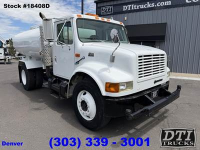 International 4700 2000 Gallon Water Truck - DT466E 210HP, 6 Speed Manual