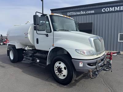 International DuraStar 4300 2000 Gallon Water Truck - Cummins 200HP, 5 Speed Automatic