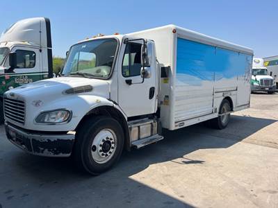 Freightliner M2 Beverage Truck - Cummins, Automatic