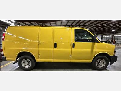 Chevrolet EXPRESS 2500 Cargo Van - Chevy, 276HP, Automatic