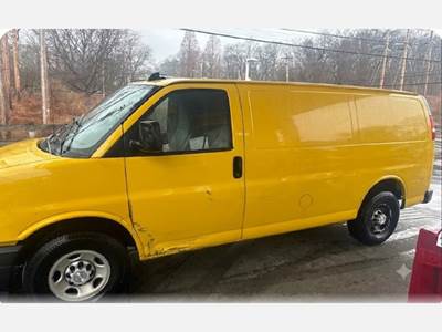 Chevrolet EXPRESS 2500 Cargo Van - Chevy, 276HP, Automatic