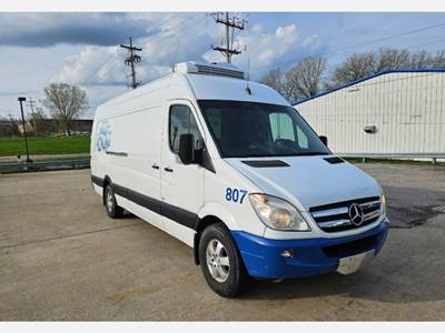 Mercedes-Benz SPRINTER 100 Cargo Van - Mercedes