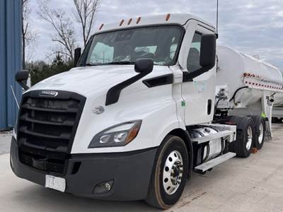 Freightliner CASCADIA 116 Day Cab Truck - Detroit 450HP, Automatic