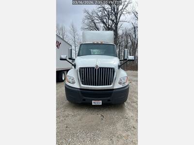 International LT Day Cab Truck - Cummins, 10 Speed Manual